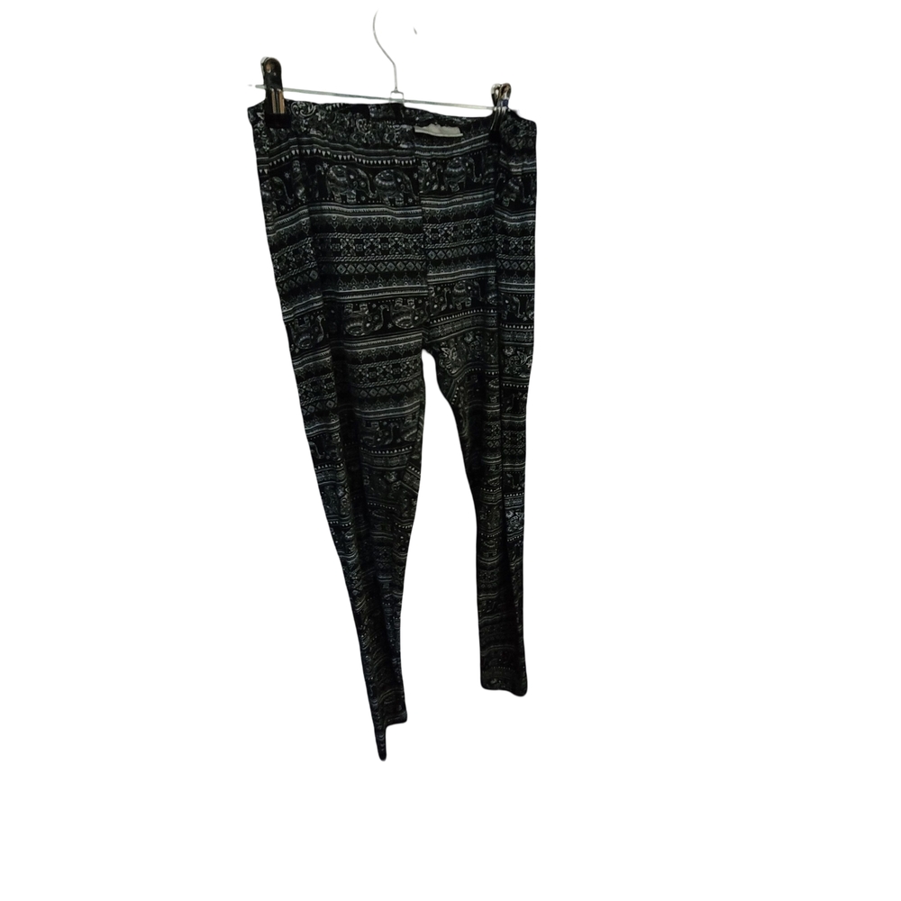 Black & White Elephant Print Leggings